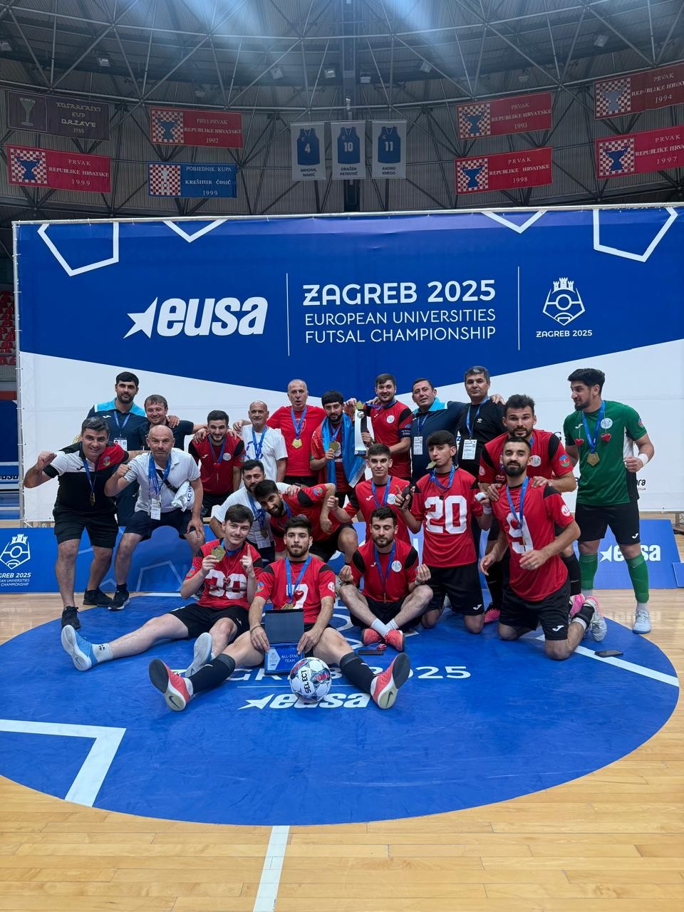 Azərbaycanlı tələbələr Avropa Universitetləri Futzal Çempionatının qalibi olub - FOTOLAR